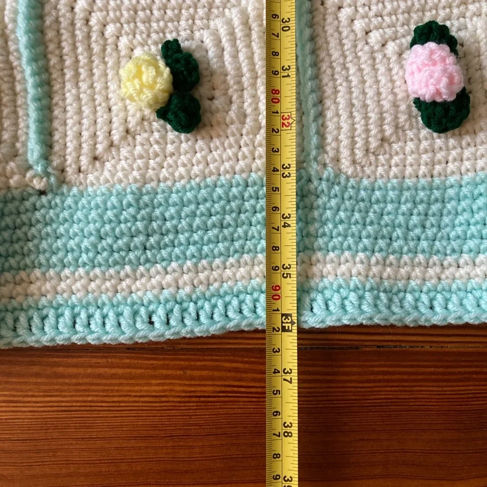 Vintage Rosebud handmade knitted pastel blanket throw